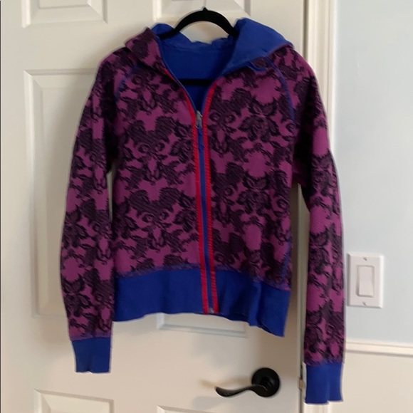 Vintage reversible lululemon hoodie - Picture 2 of 4